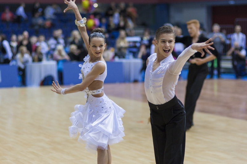 9017517-minsk-belarus-february-23-unidentified-dance-couple-performs-youth-2-latin-american-program-on-open-minsk-wdsf-championship-2014-on-february-23-2014-in-minsk